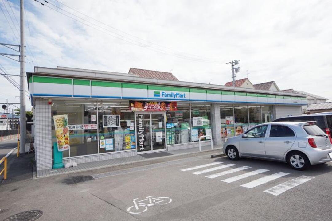 ファミリーマート 土居田東店