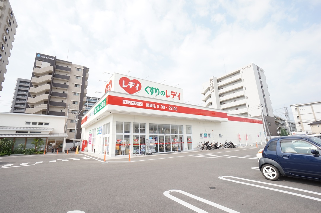 ファミリーマート松山末広町店