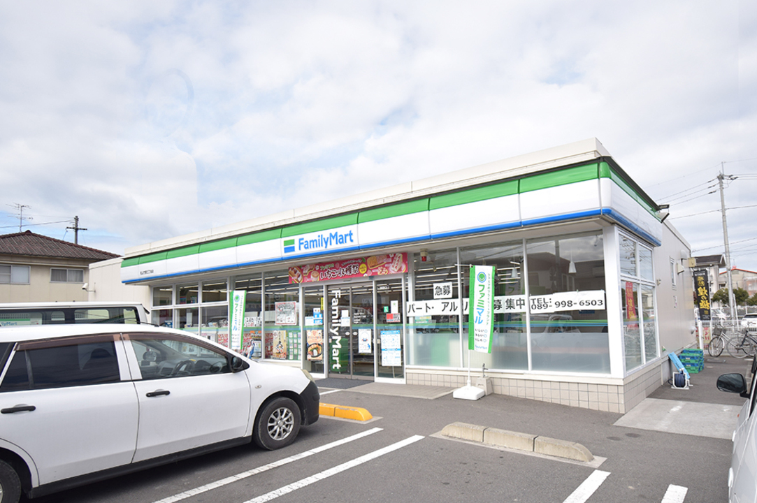 ファミリーマート松山竹原三丁目店