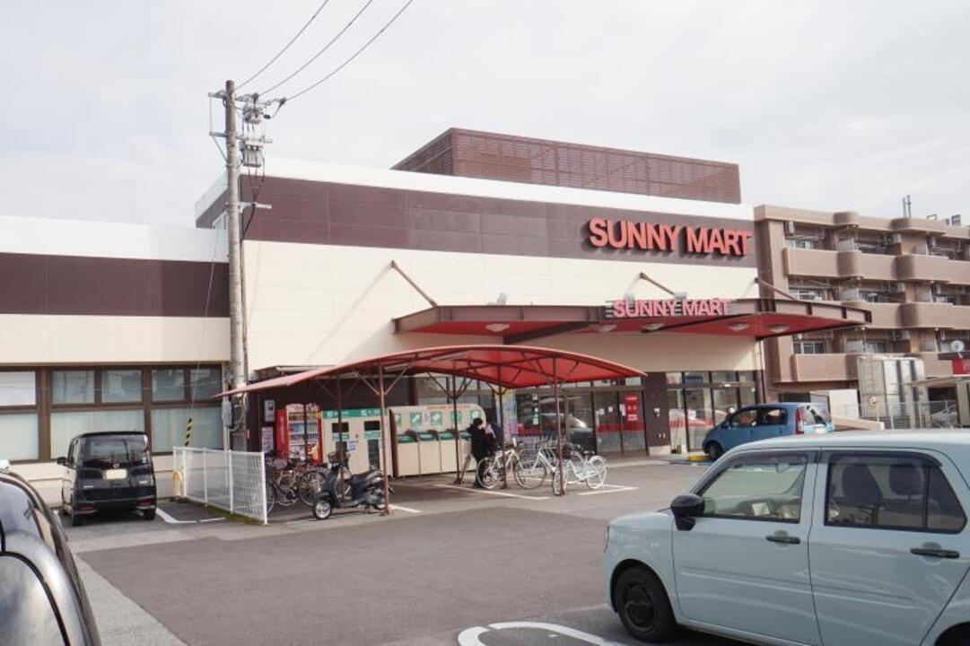 スーパー日東 束本店