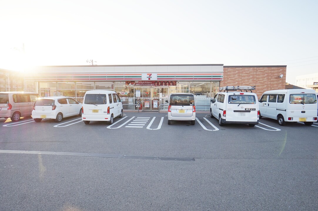 セブン-イレブン 松山来住町店
