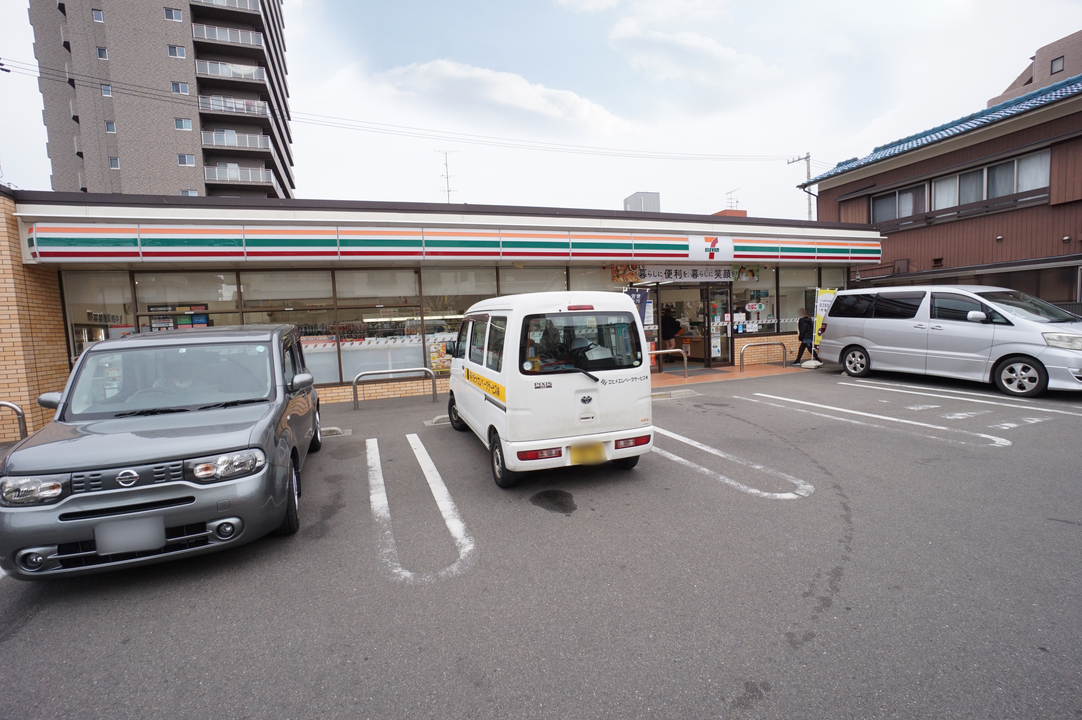 セブン-イレブン 松山大学前店