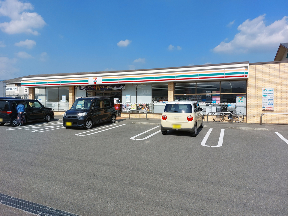 セブンイレブン東温市役所前店