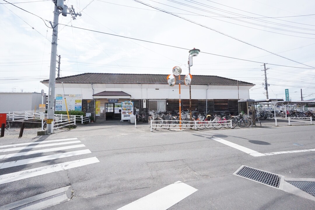 伊予鉄 岡田駅