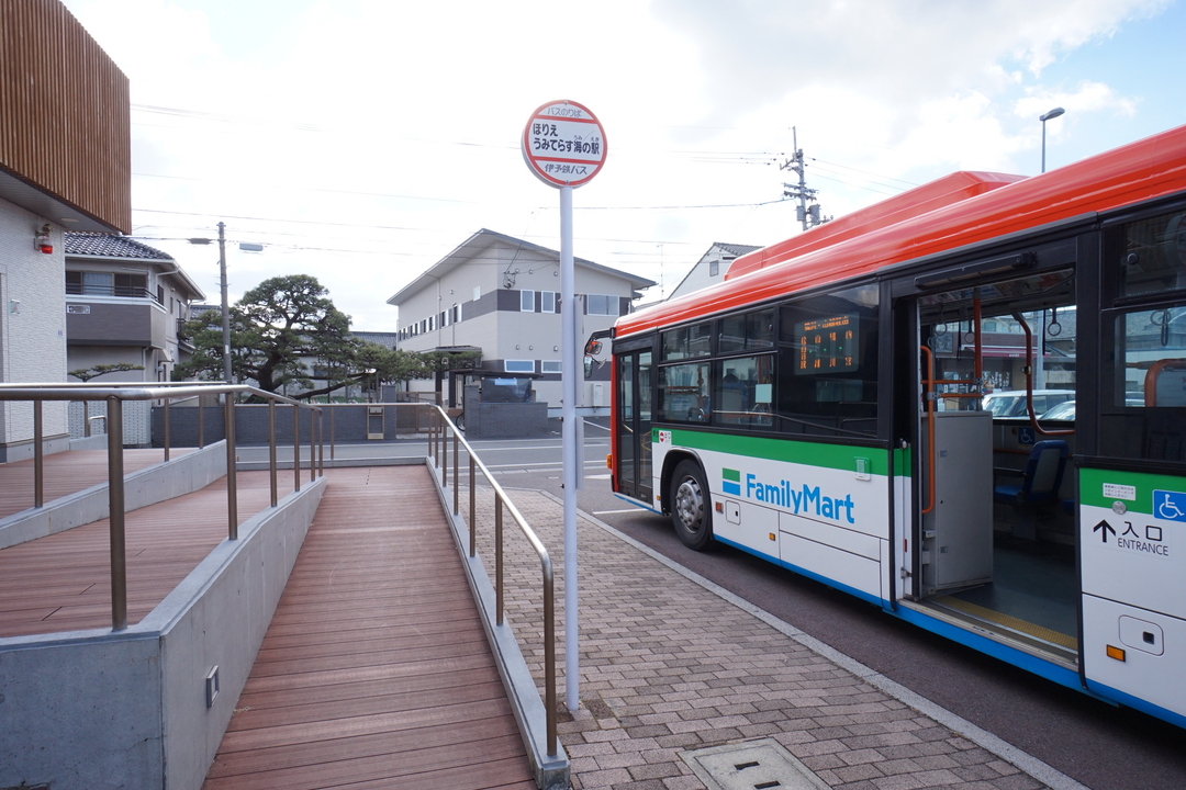 堀江 うみてらす駅 バス停