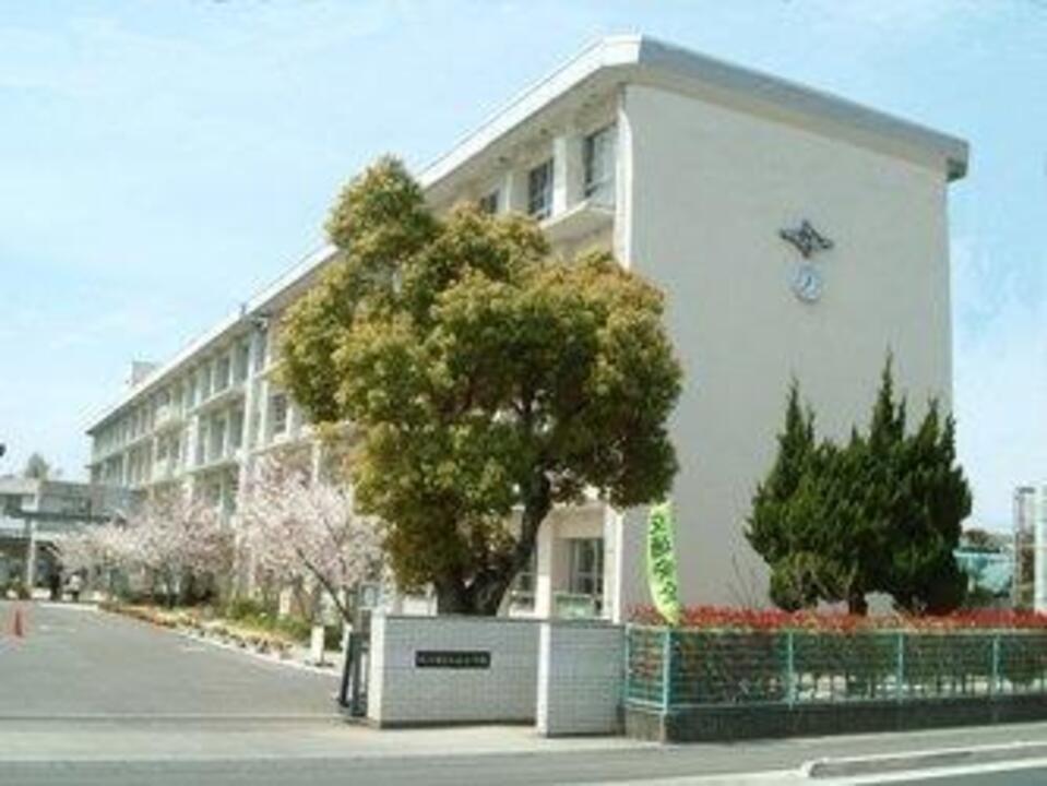 松山市立北中学校