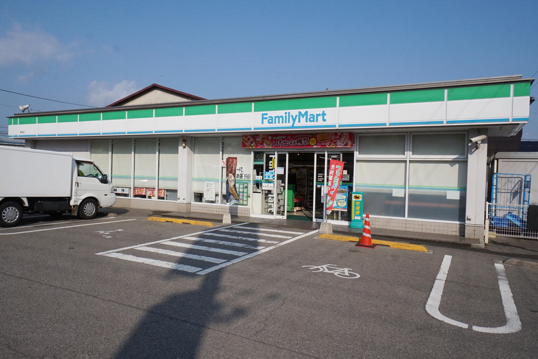 ファミリーマート 清住店