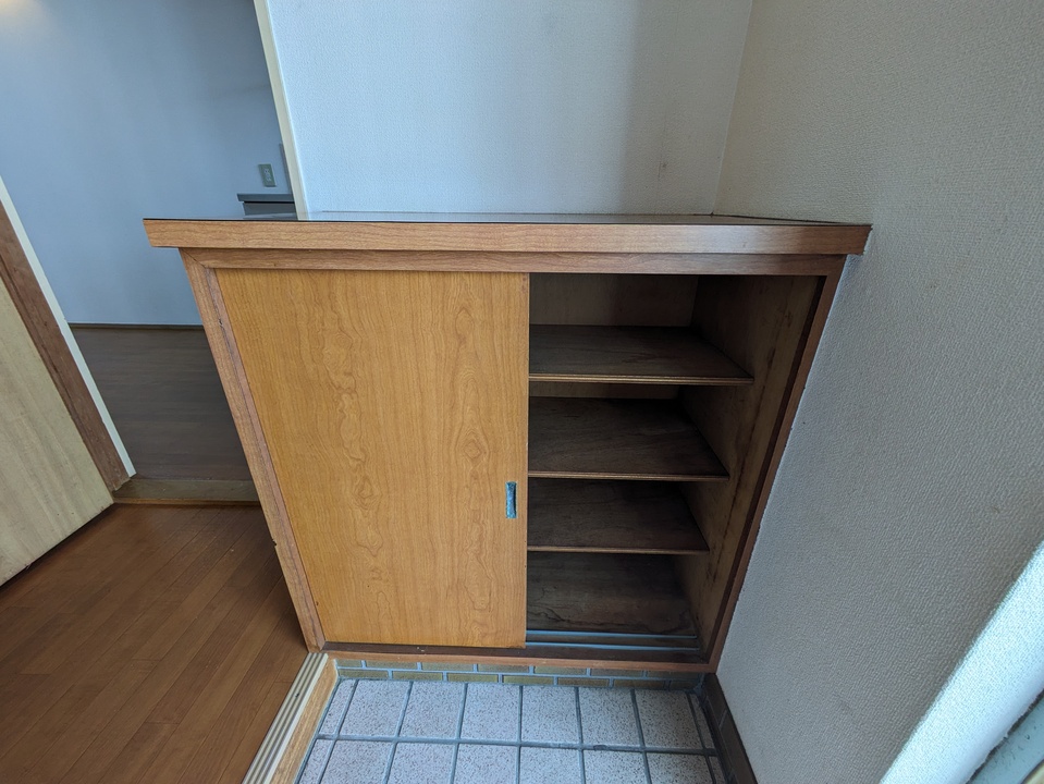 シューズボックス