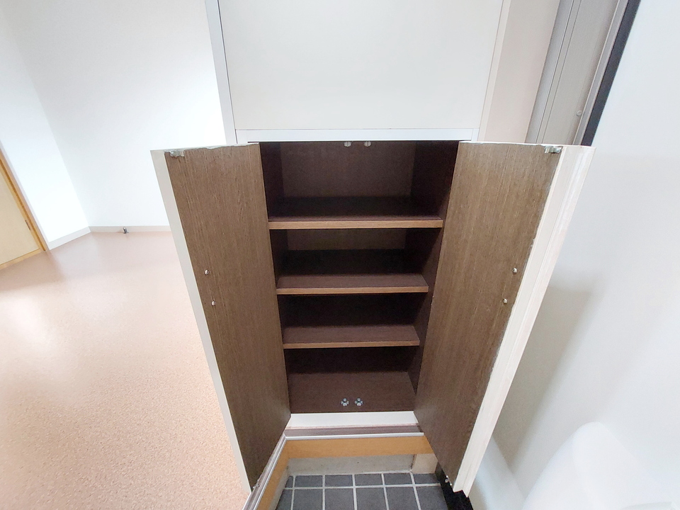 シューズボックス