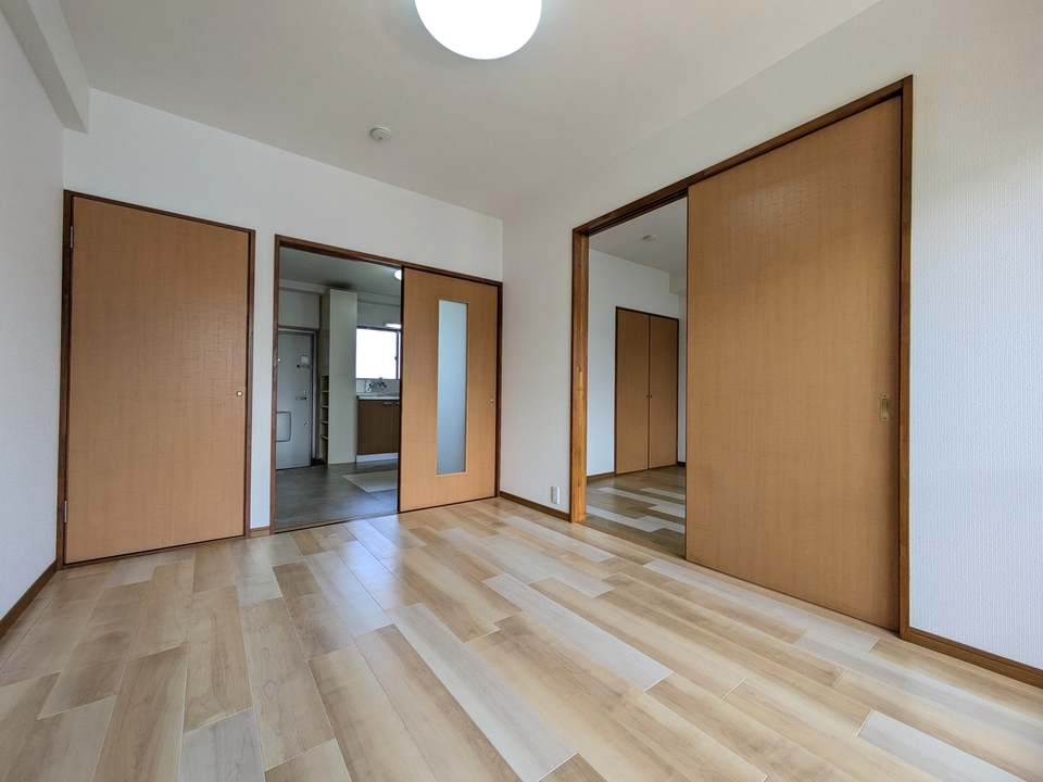 洋室（南西側）