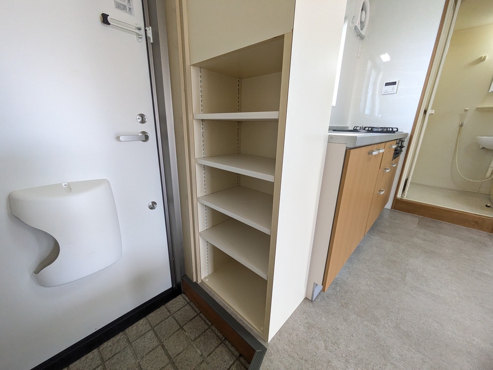 シューズボックス