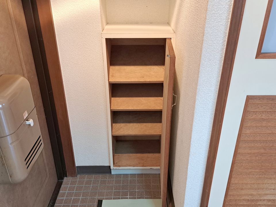 シューズボックス