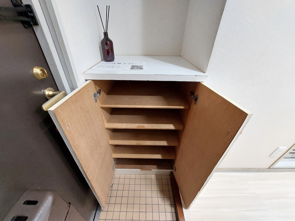 シューズボックス