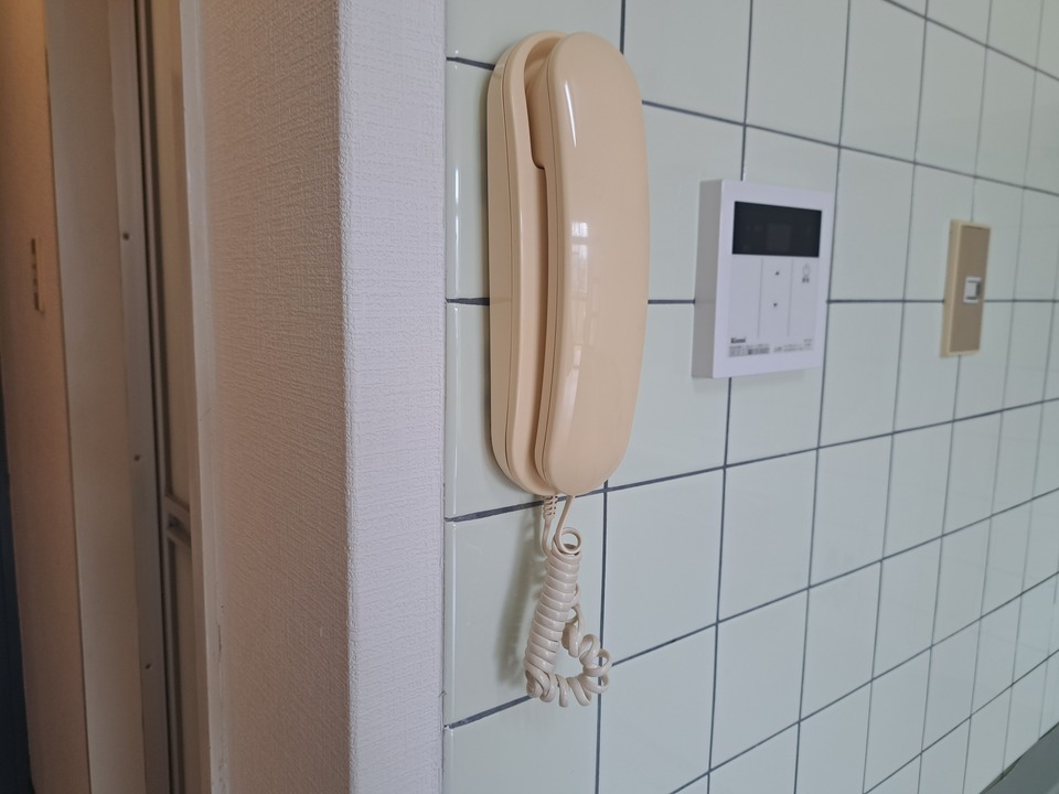 インターホン