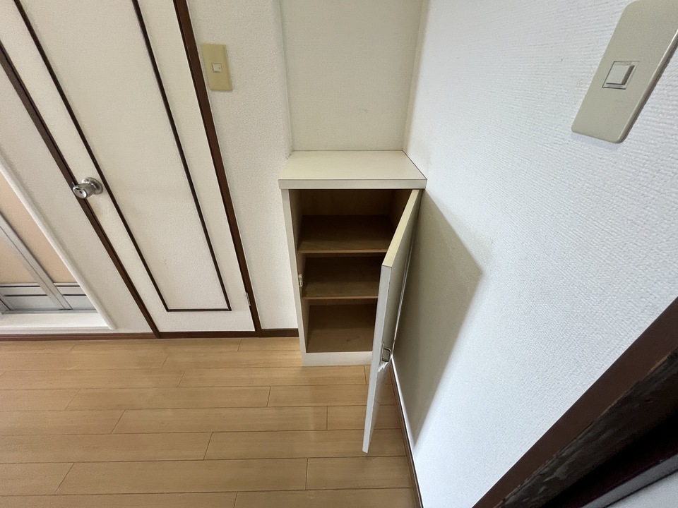 シューズボックス
