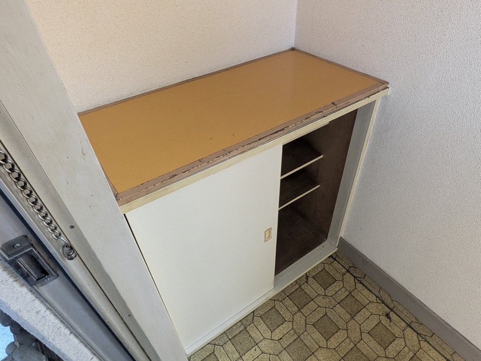 シューズボックス