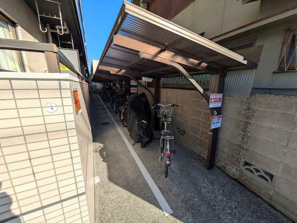 駐輪場