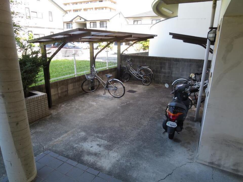 駐輪場