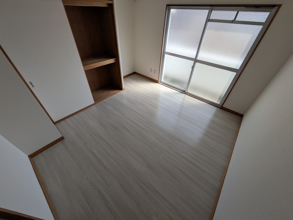 洋室8帖北側