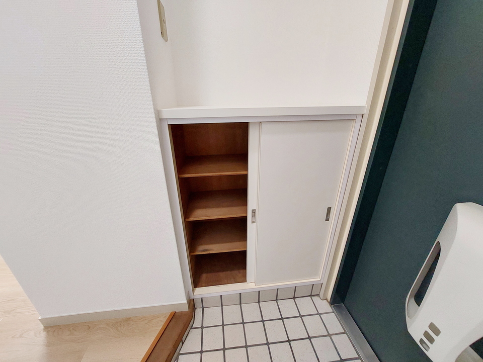 シューズボックス