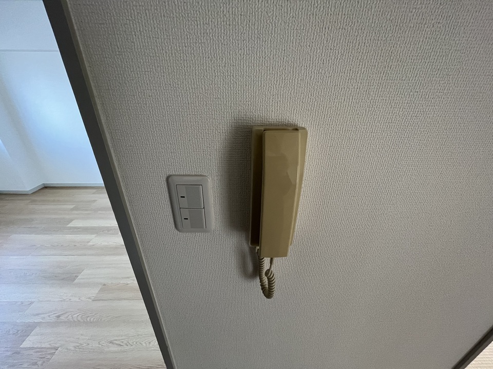 インターホン