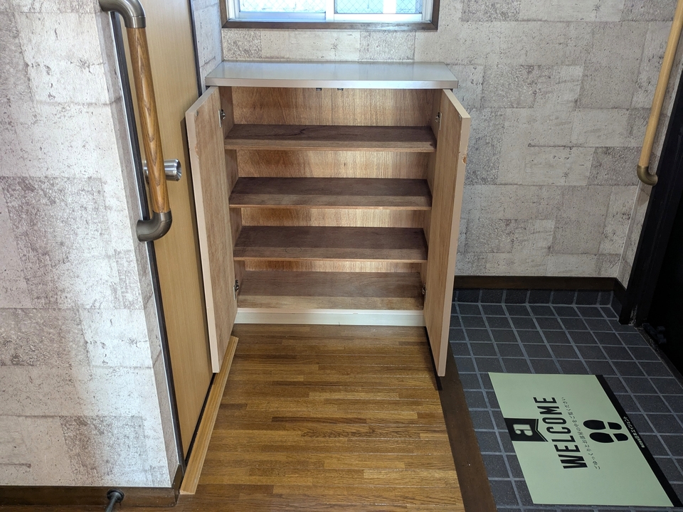 シューズボックス