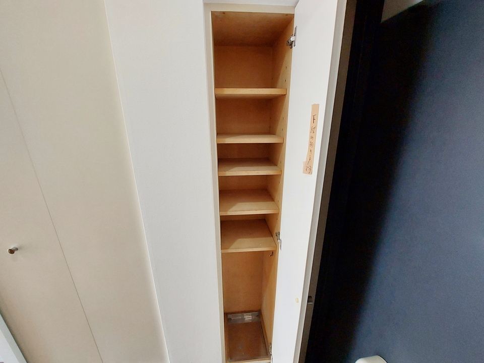 シューズボックス