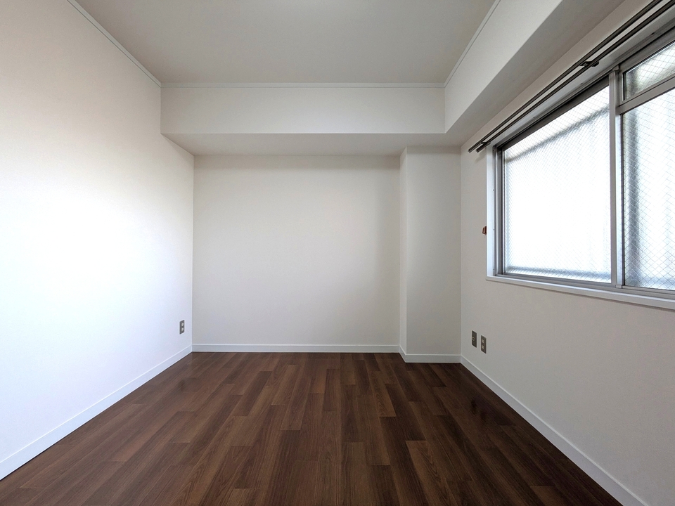 洋室6帖(南西側)