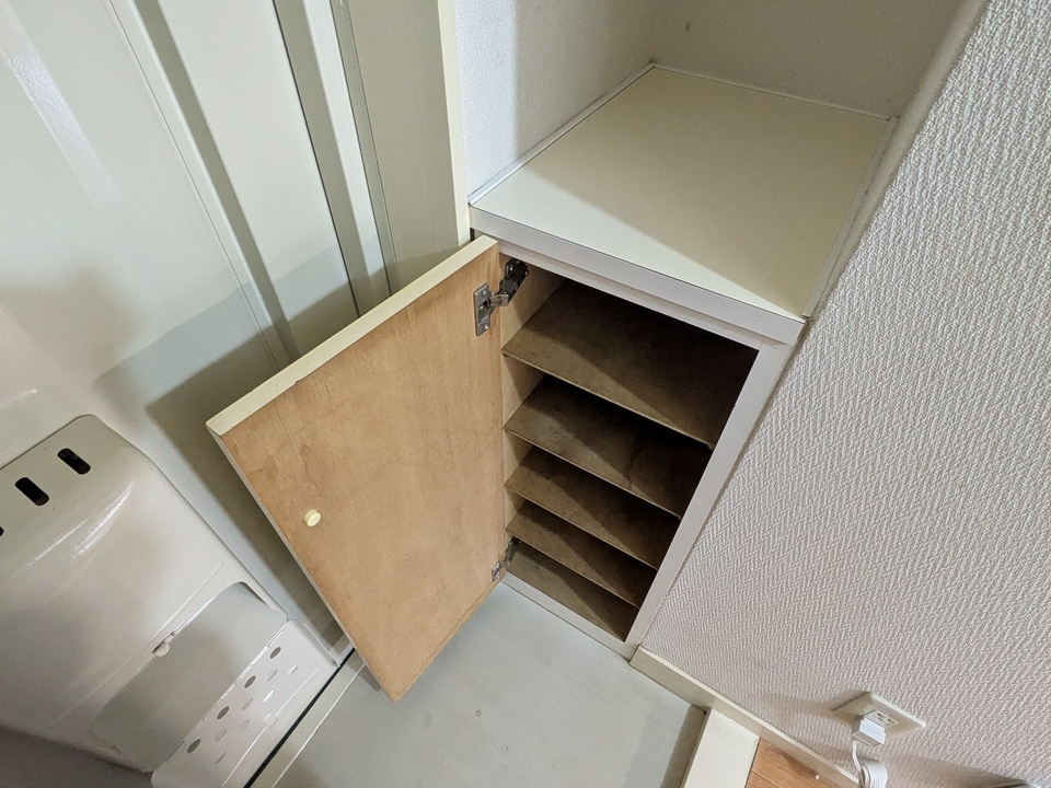 シューズボックス