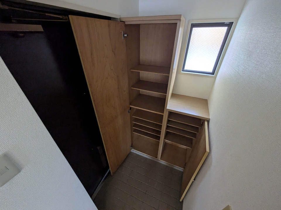 シューズボックス