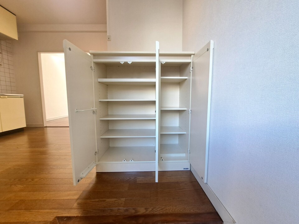 シューズボックス