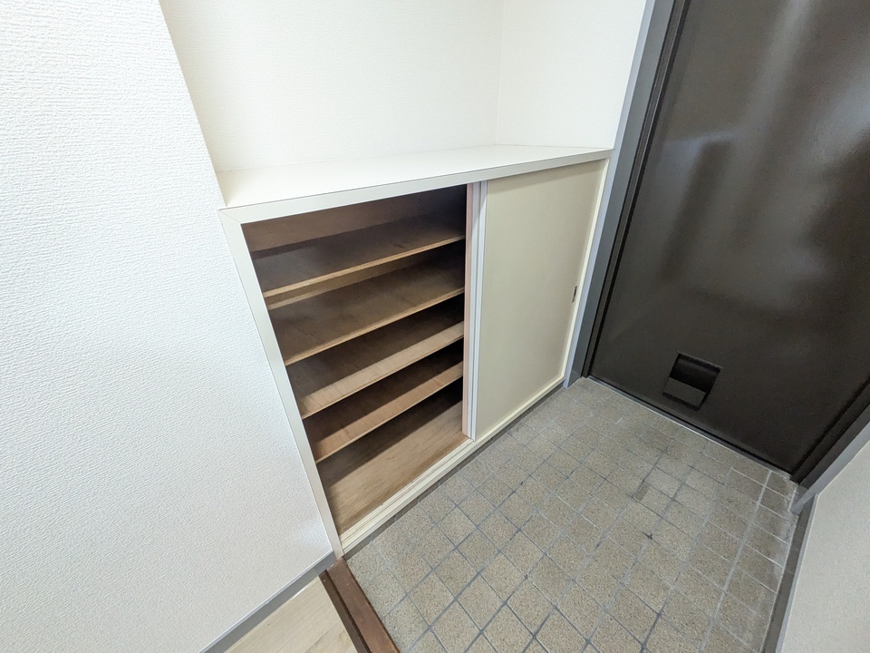 シューズボックス
