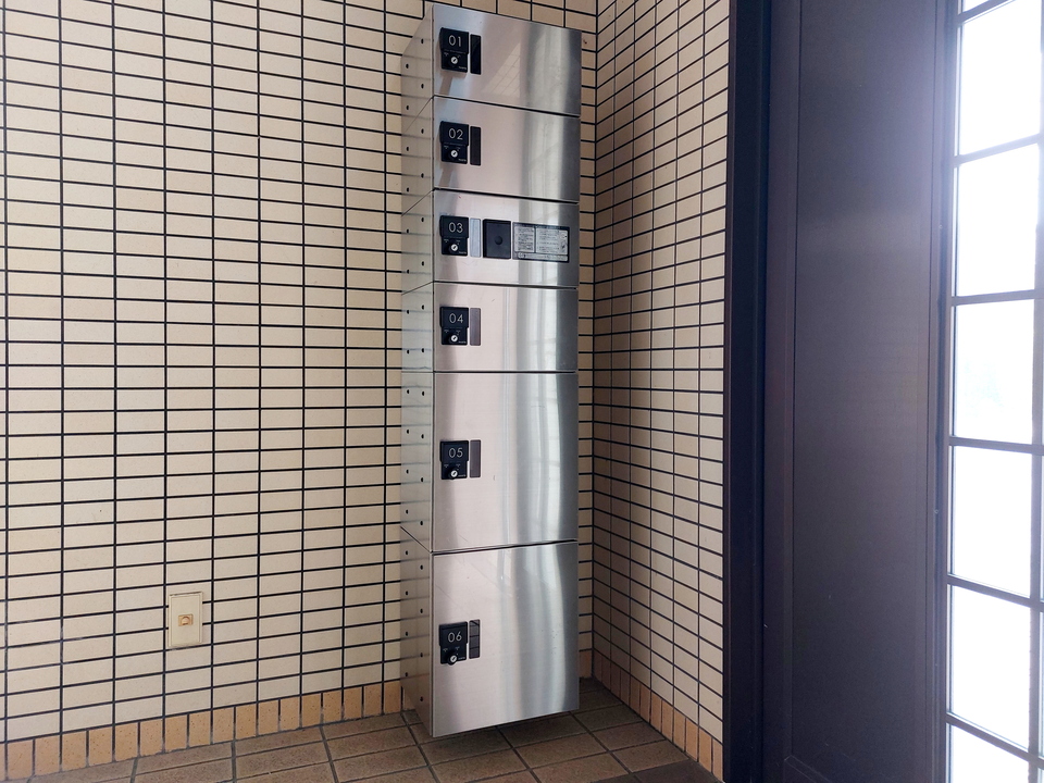 宅配ボックス