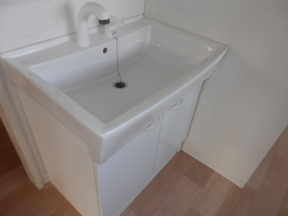 シャワー付洗面化粧台