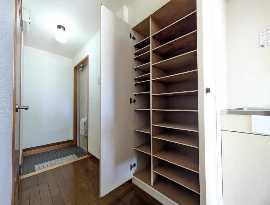 シューズボックス