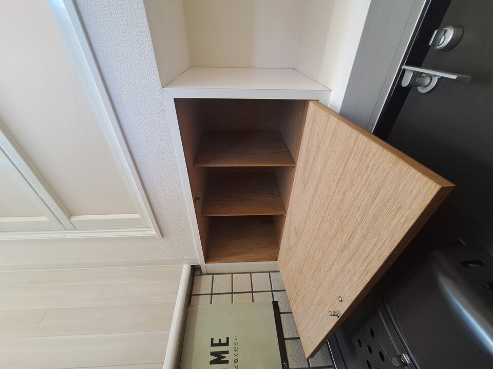 シューズボックス