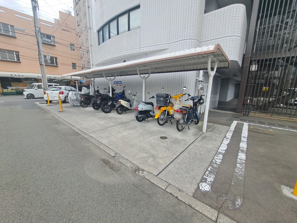 バイク置場