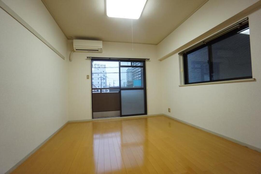 サービスルーム