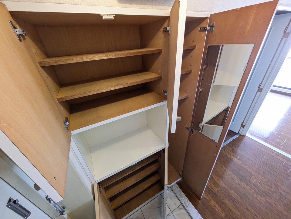 シューズボックス