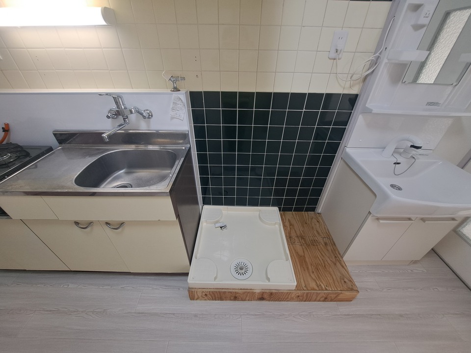 シャワー付洗面化粧台