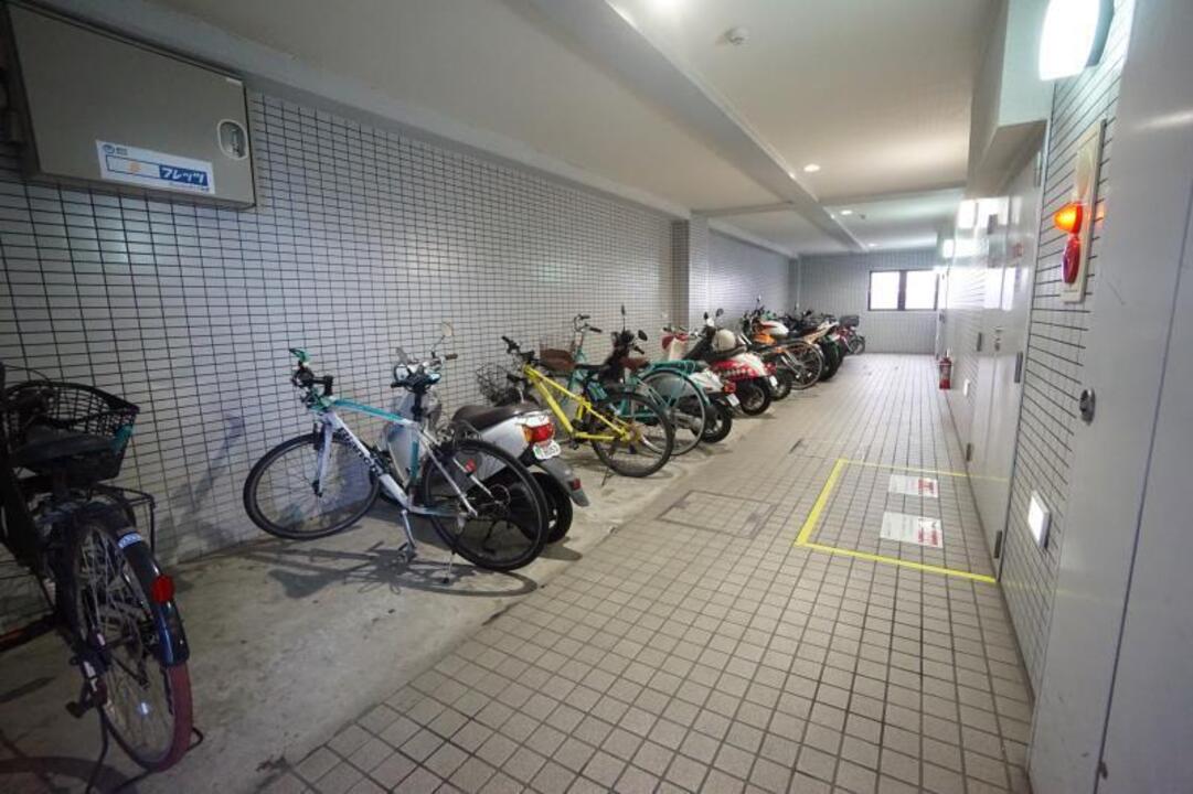 駐輪場