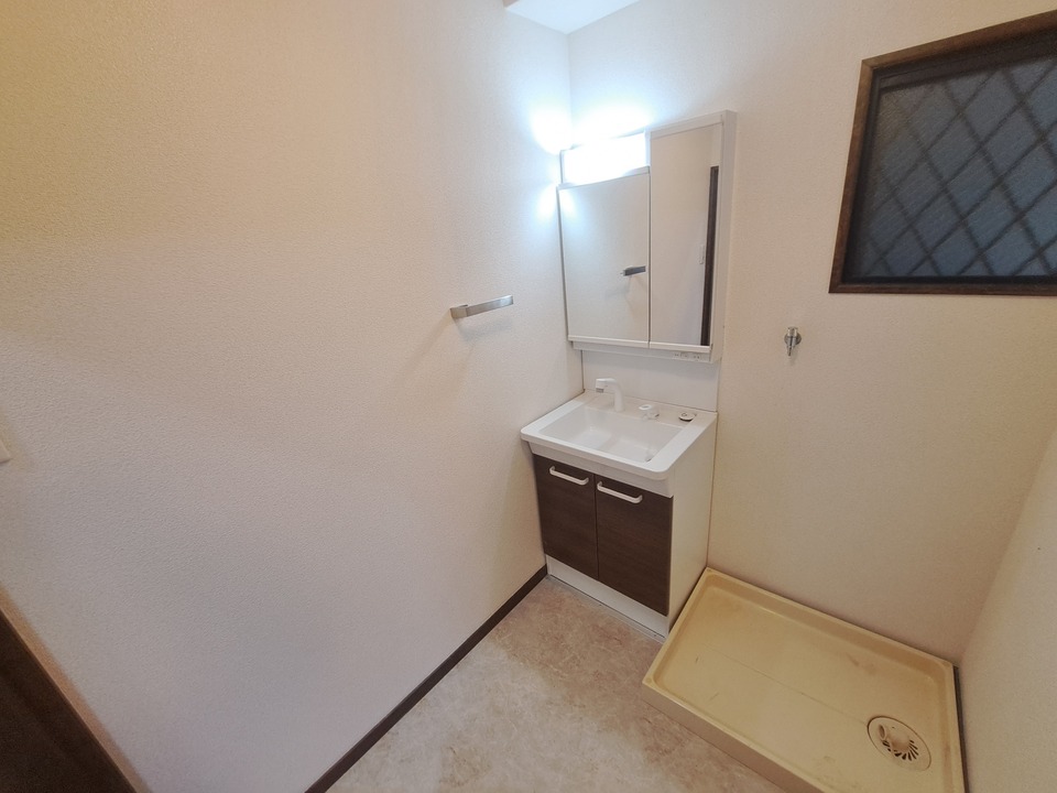 シャワー付洗面化粧台