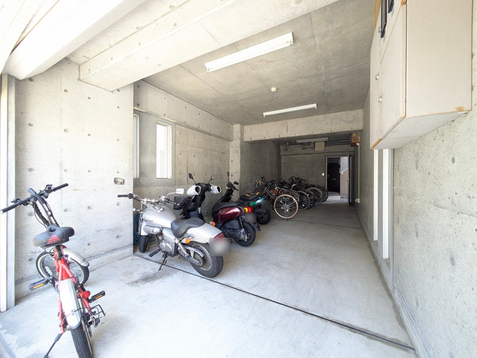 駐輪場
