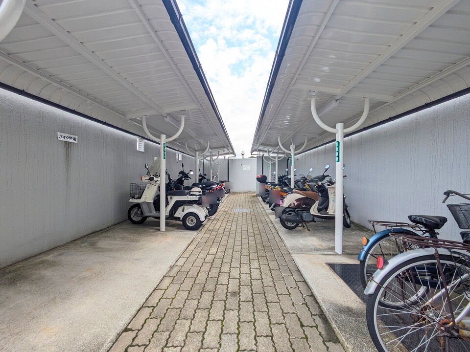 バイク置場