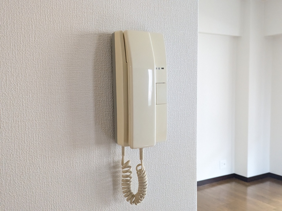 インターホン