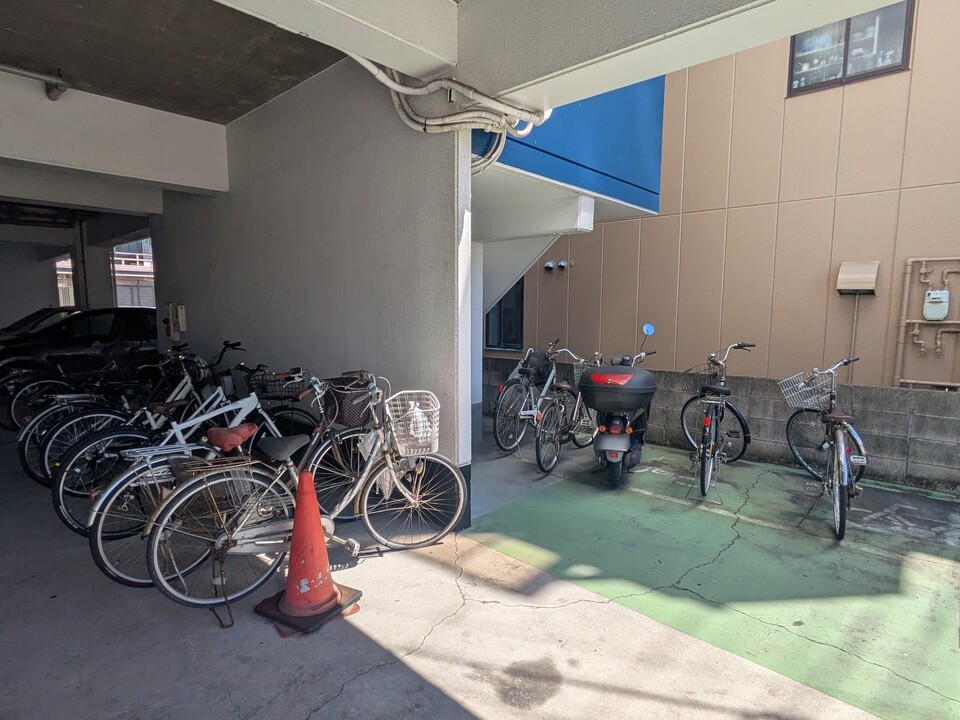 駐輪場