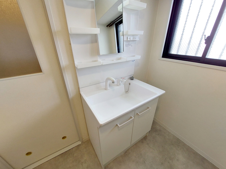 シャワー付洗面化粧台