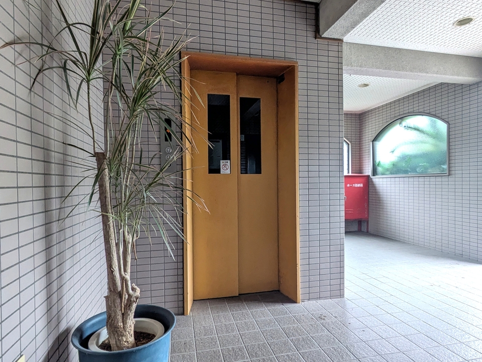 エレベーター