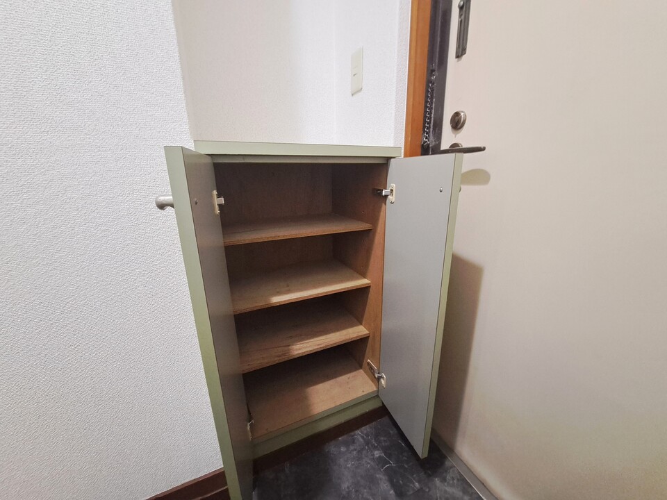 シューズボックス