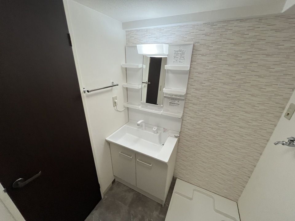 シャワー付洗面化粧台